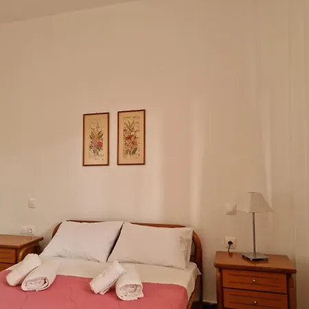 Semesterbostad Dimitras Cosy Lefkimmi (Corfu)